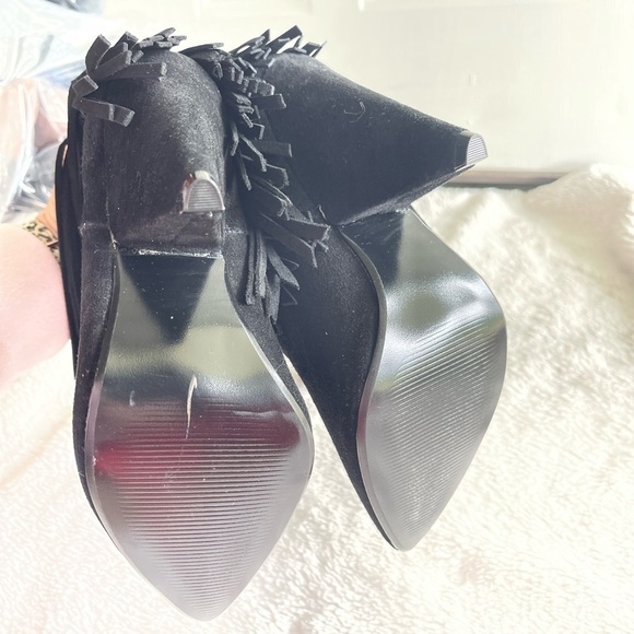 Steve Madden Payyton fringe leather black point toe heel bootie - Picture 9 of 9